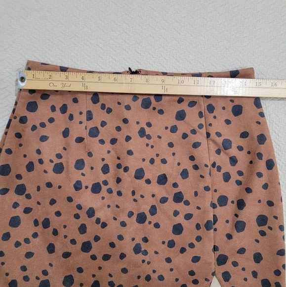 A Father's Love Animal Print Mini skirt Leopard Cheetah Faux Suede Size Medium - Picture 7 of 14